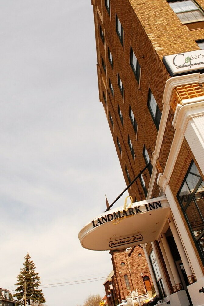 Hotel Landmark Inn