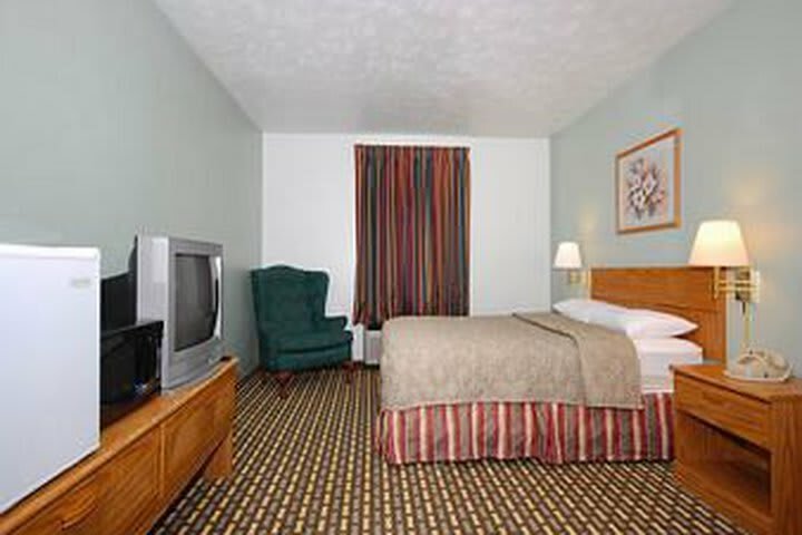 Hotel Super 8 Motel - Bolivar