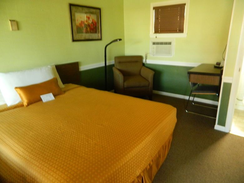 Hotel Country Motor Inn
