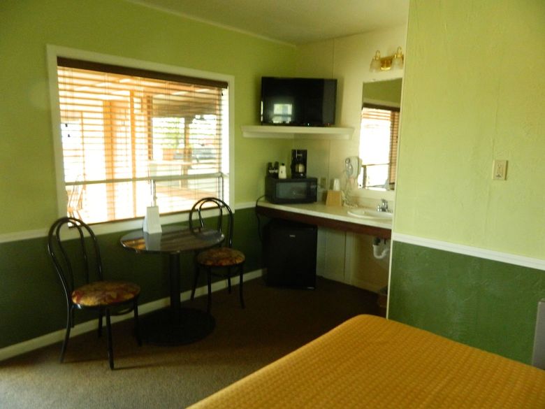 Hotel Country Motor Inn