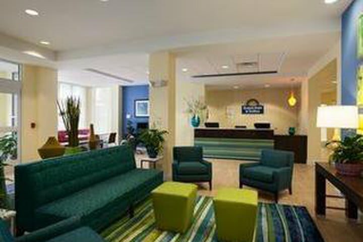 Hotel Days Inn & Suites Altoona