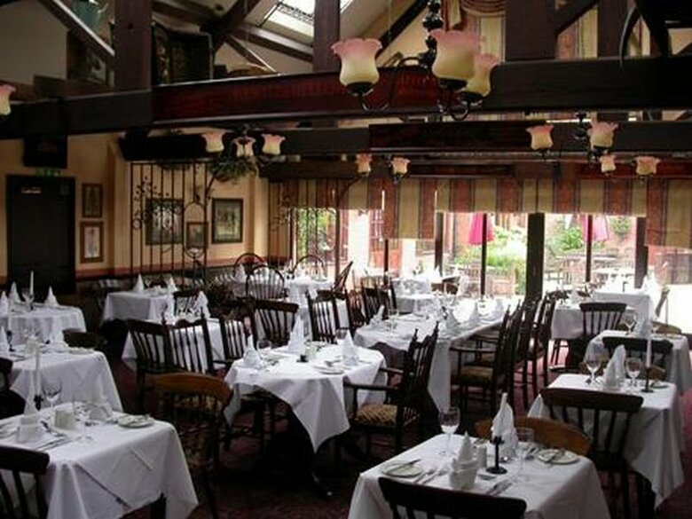 Hotel The Olde Barn