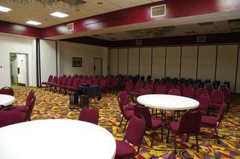 Hotel Douglas Inn & Conference Center