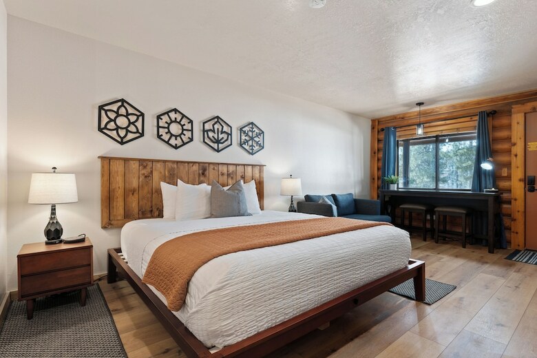 Lodge Duck Creek Village Inn