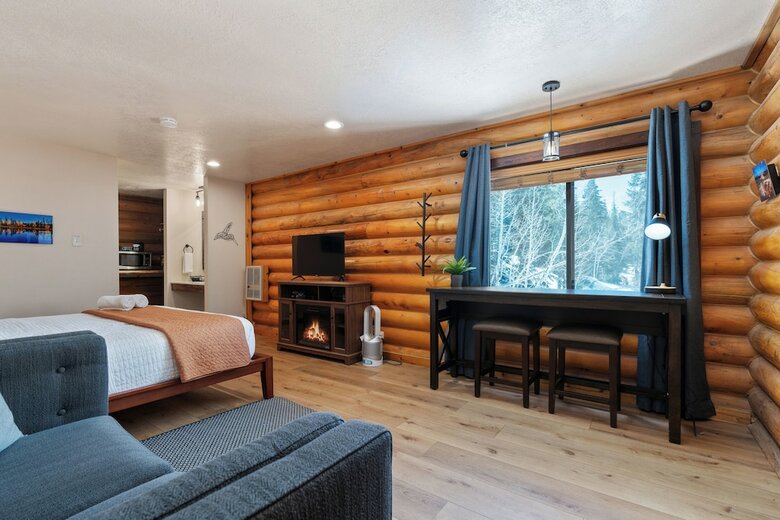 Lodge Duck Creek Village Inn