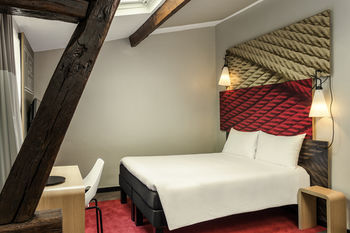 Hotel Ibis Paris Avenue De La Republique