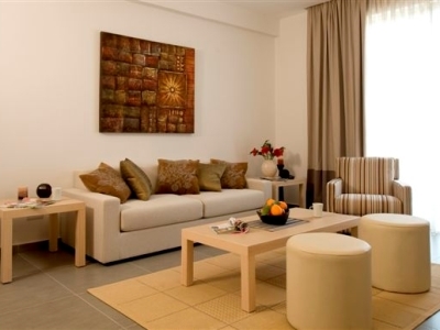 Hotel Capital Coast Resort & Spa