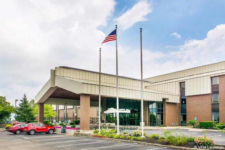 Hotel Quality Inn & Suites