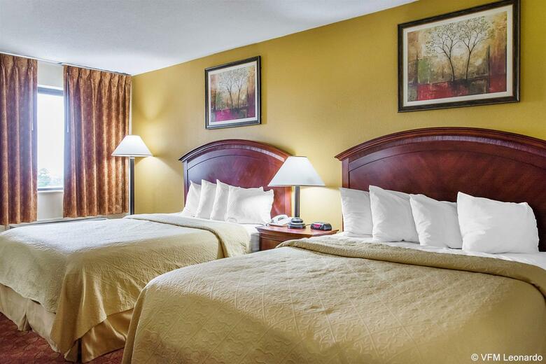 Hotel Quality Inn & Suites