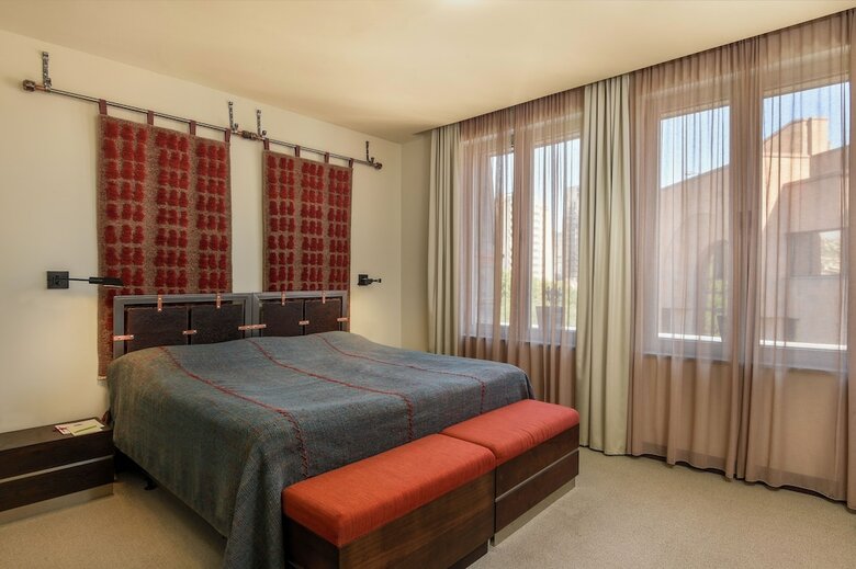 Tufenkian Historic Yerevan Hotel
