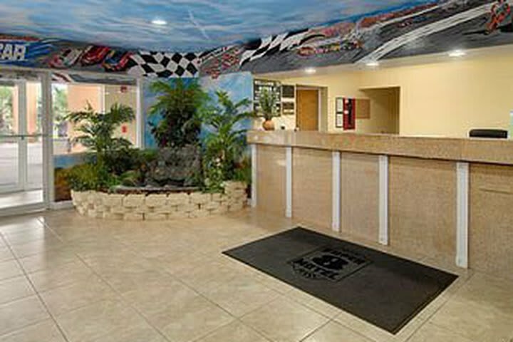 Hotel Super 8 Motel