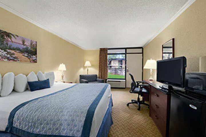 Hotel Ramada Conference Center Jacks