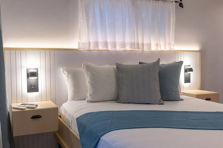 Hotel Travellers Beach Resort