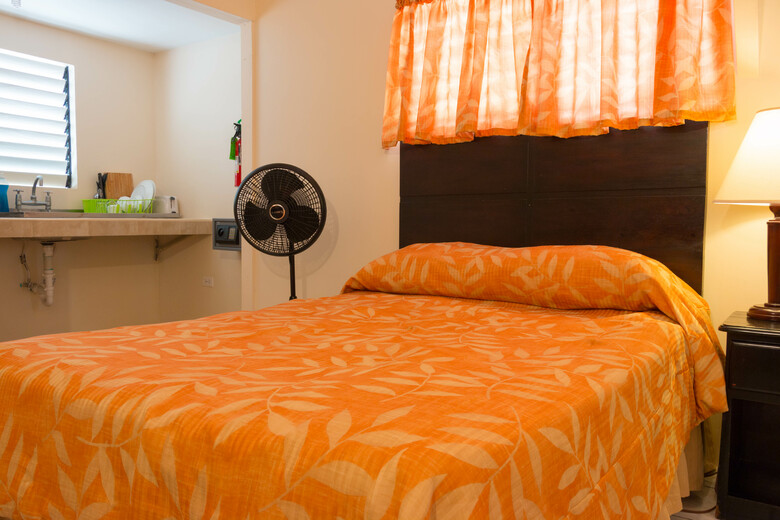 Hotel Travellers Beach Resort