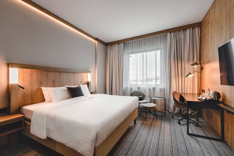 Hotel Courtyard By Marriott Warsaw Airport