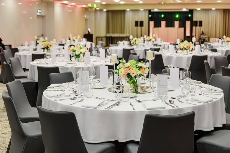 Hotel Courtyard By Marriott Warsaw Airport