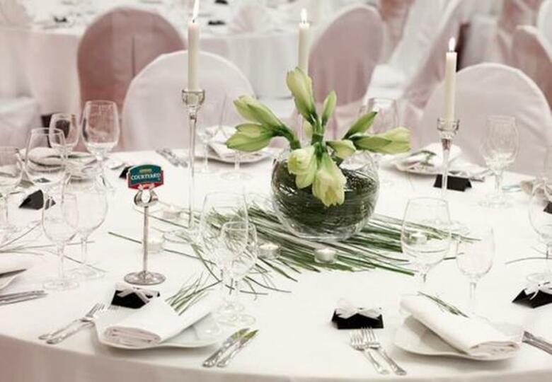 Hotel Courtyard By Marriott Warsaw Airport