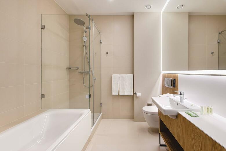 Hotel Courtyard By Marriott Warsaw Airport