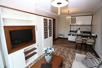 Hotel K Suites Otel
