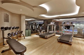 Queen Hotel & Spa