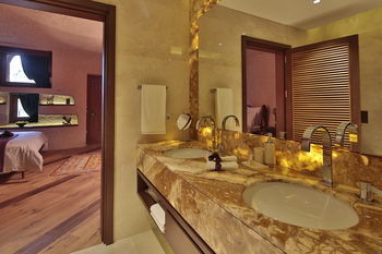 Hotel Ariana Sustainable Luxury Lodge