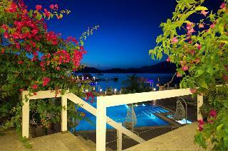 Poseidon Boutique Hotel & Yacht Club