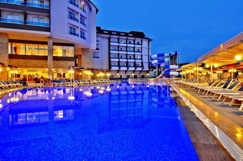 Hotel Ramada Resort Side