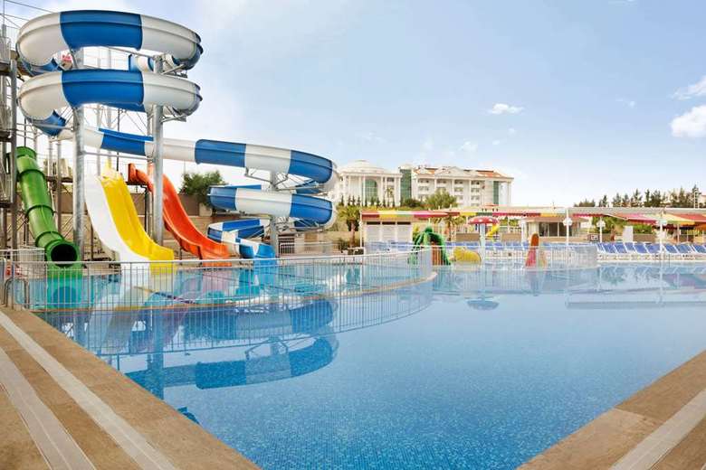 Hotel Ramada Resort Side
