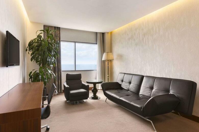 Ramada Hotel And Suites Istanbul Atakoy