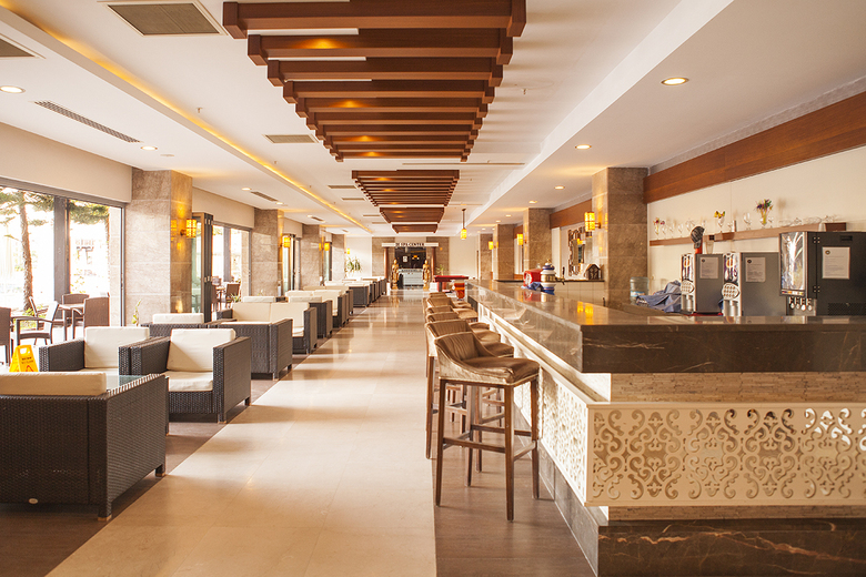 Diamond Beach Hotel