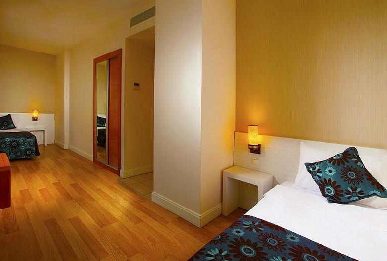 Diamond Beach Hotel