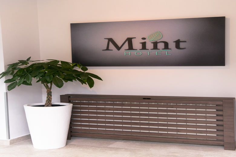 Hotel Mint