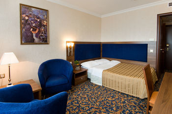 Malachite Congress Hotel