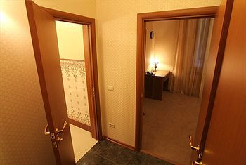 Bed & Breakfast Gloria Hotel - Chelyabinsk