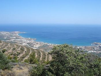 Hotel Villea Village