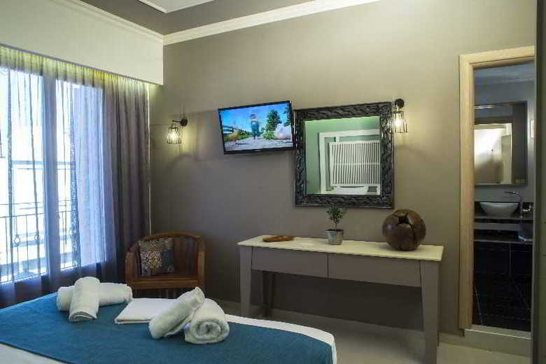 Hotel Elia Potie Studios