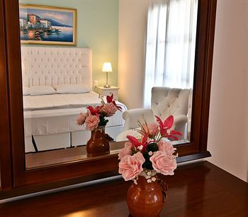 Anna Maria - Vanessa Luxury Apartments And Suites