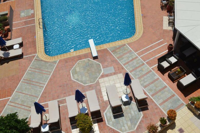 Aparthotel Christina Beach Hotel