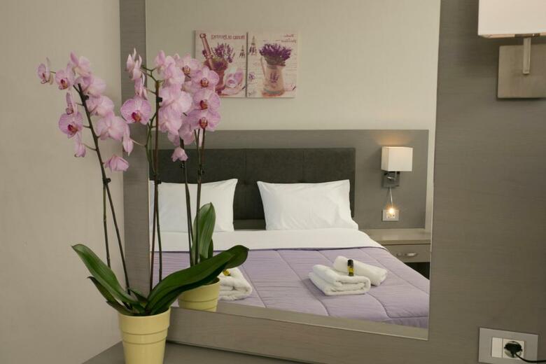 Aparthotel Christina Beach Hotel