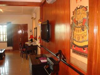 Bougainvillier Hotel  And� Re