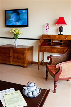 Bougainvillier Hotel  And� Re