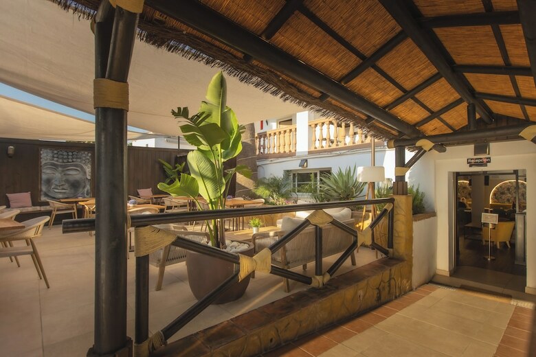 Hotel Zen Airport