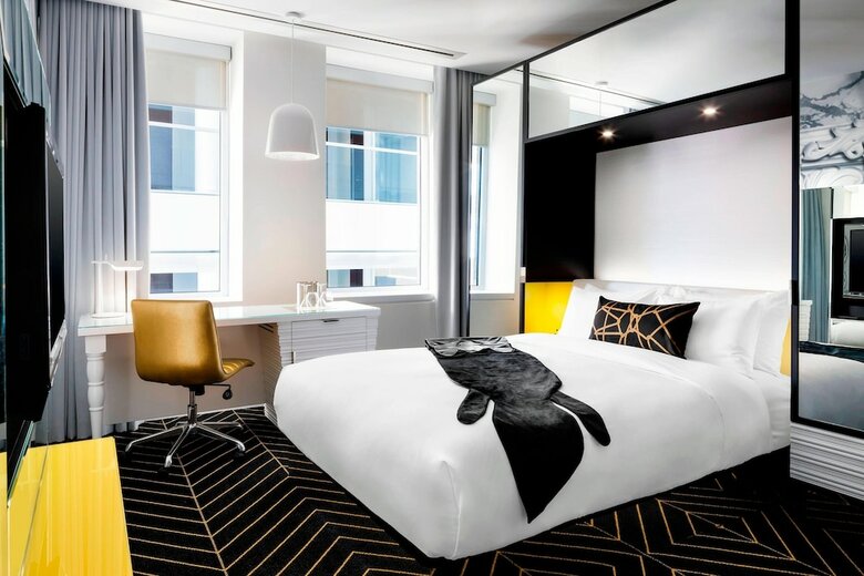 Hotel W Montreal