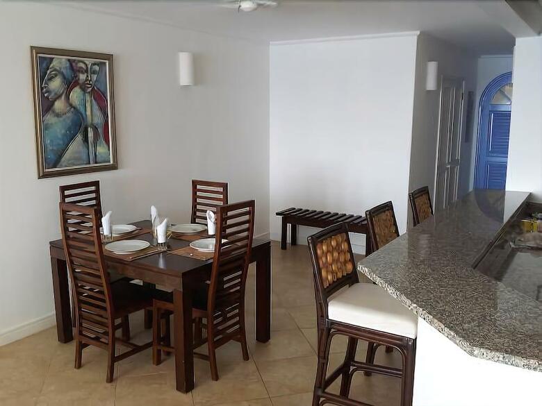 Hotel South Ocean Villa 402