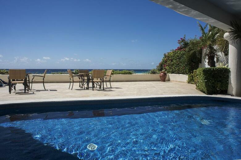 Hotel South Ocean Villa 402