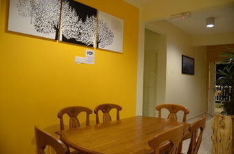Albergue Father�s Guest House