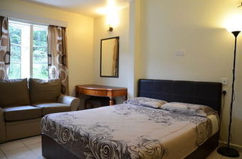 Albergue Father�s Guest House