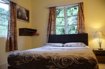 Albergue Father�s Guest House