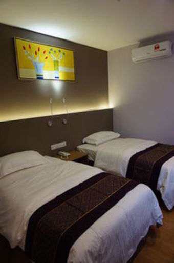 Hotel Super 8 Bayan Baru