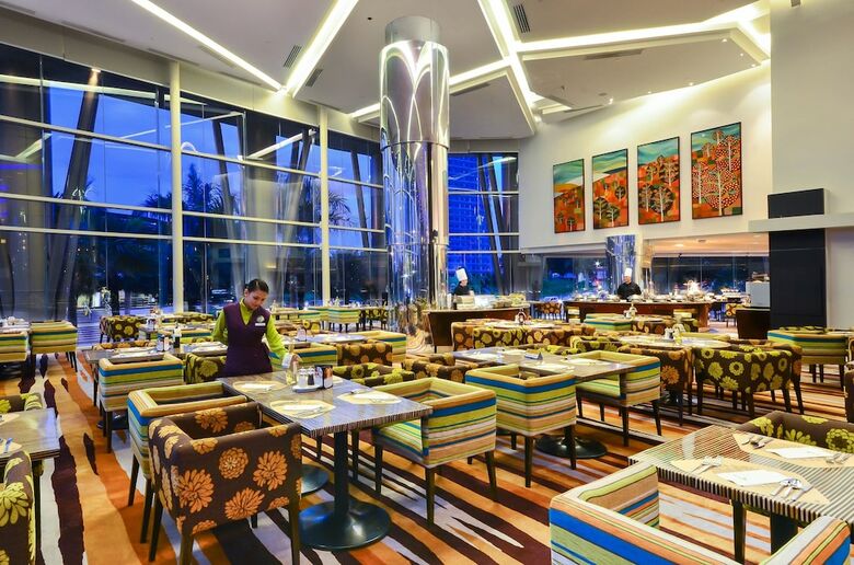 Acacia Hotel Manila